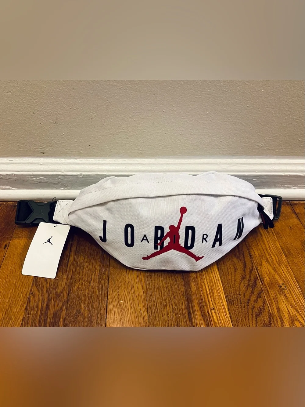 Nike Air Jordan Hip Pack Fanny Belt Bag Waist Crossbody 9B0533-001 White
